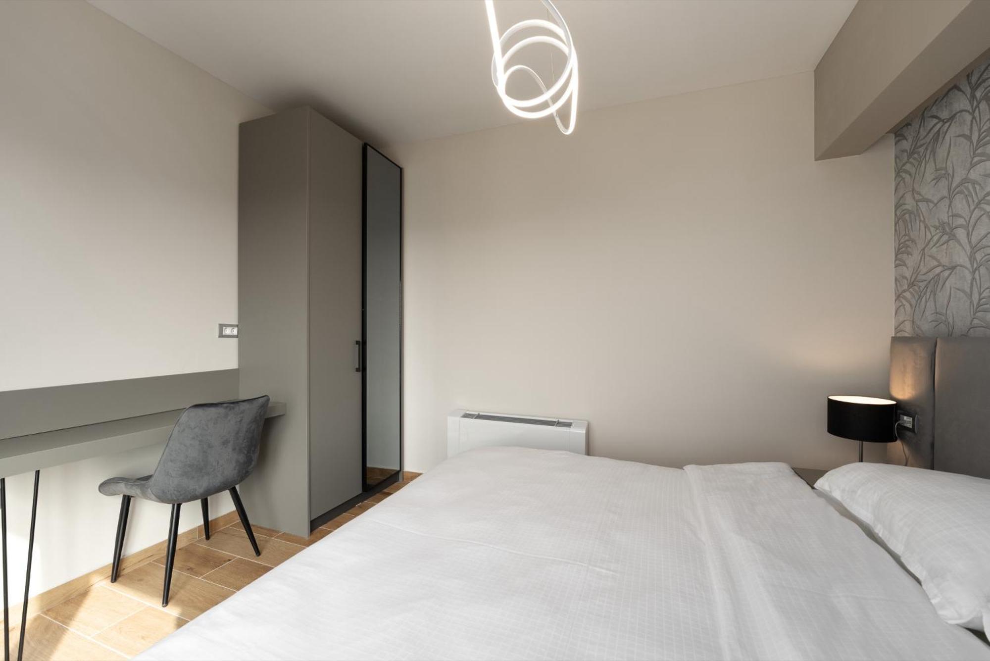 Larum Apartmens Vrsar Bagian luar foto