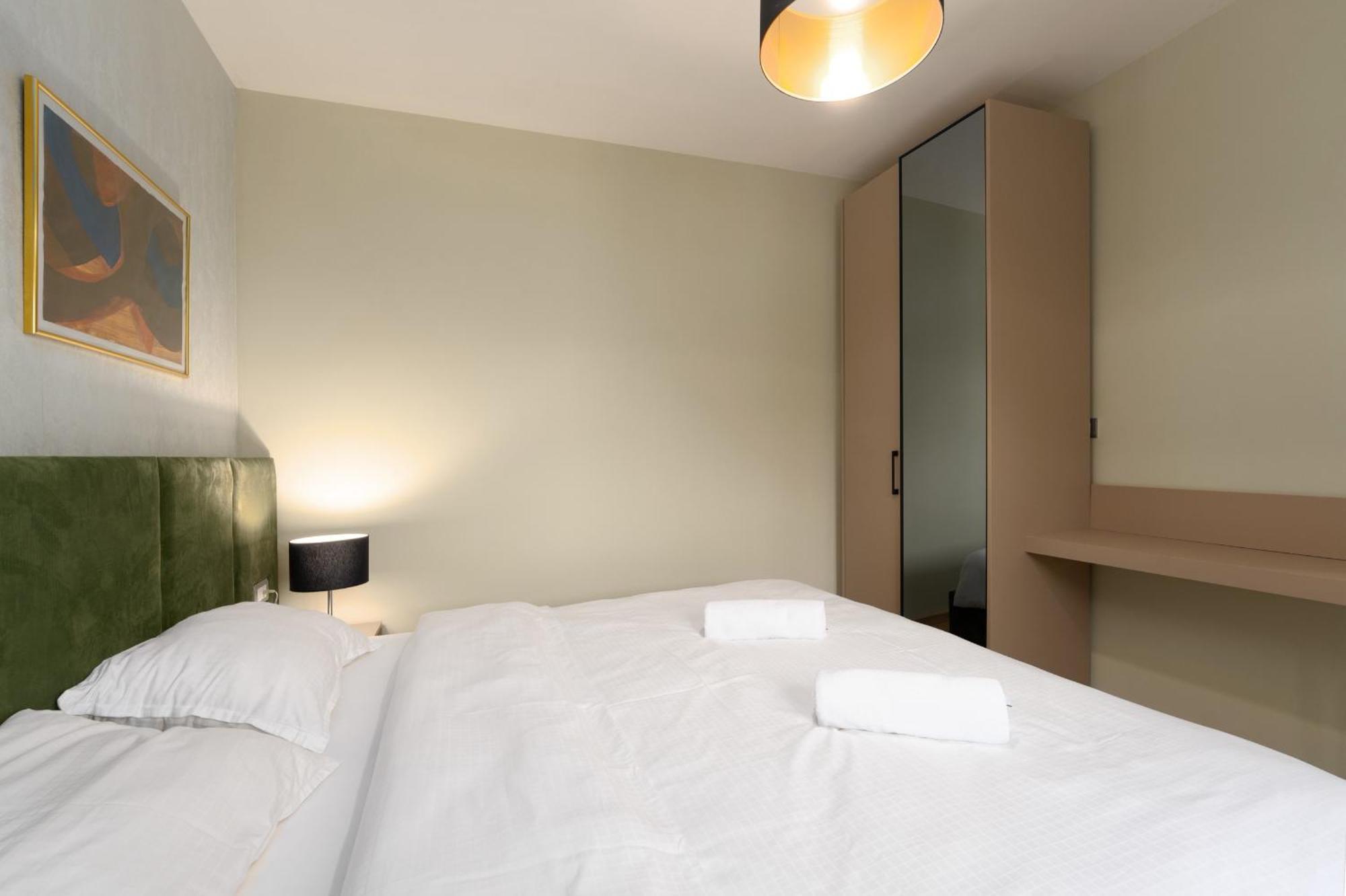 Larum Apartmens Vrsar Bagian luar foto