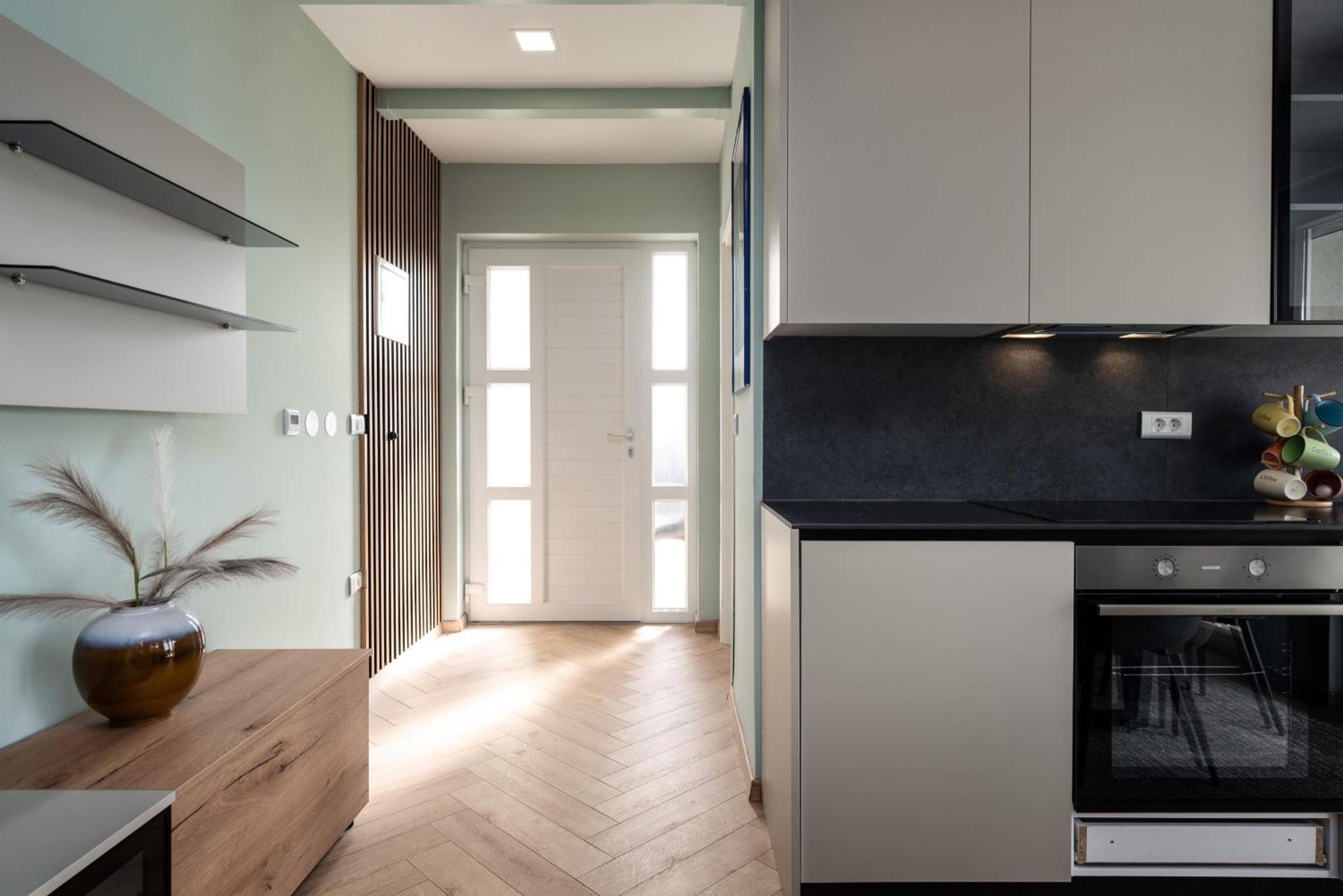 Larum Apartmens Vrsar Bagian luar foto