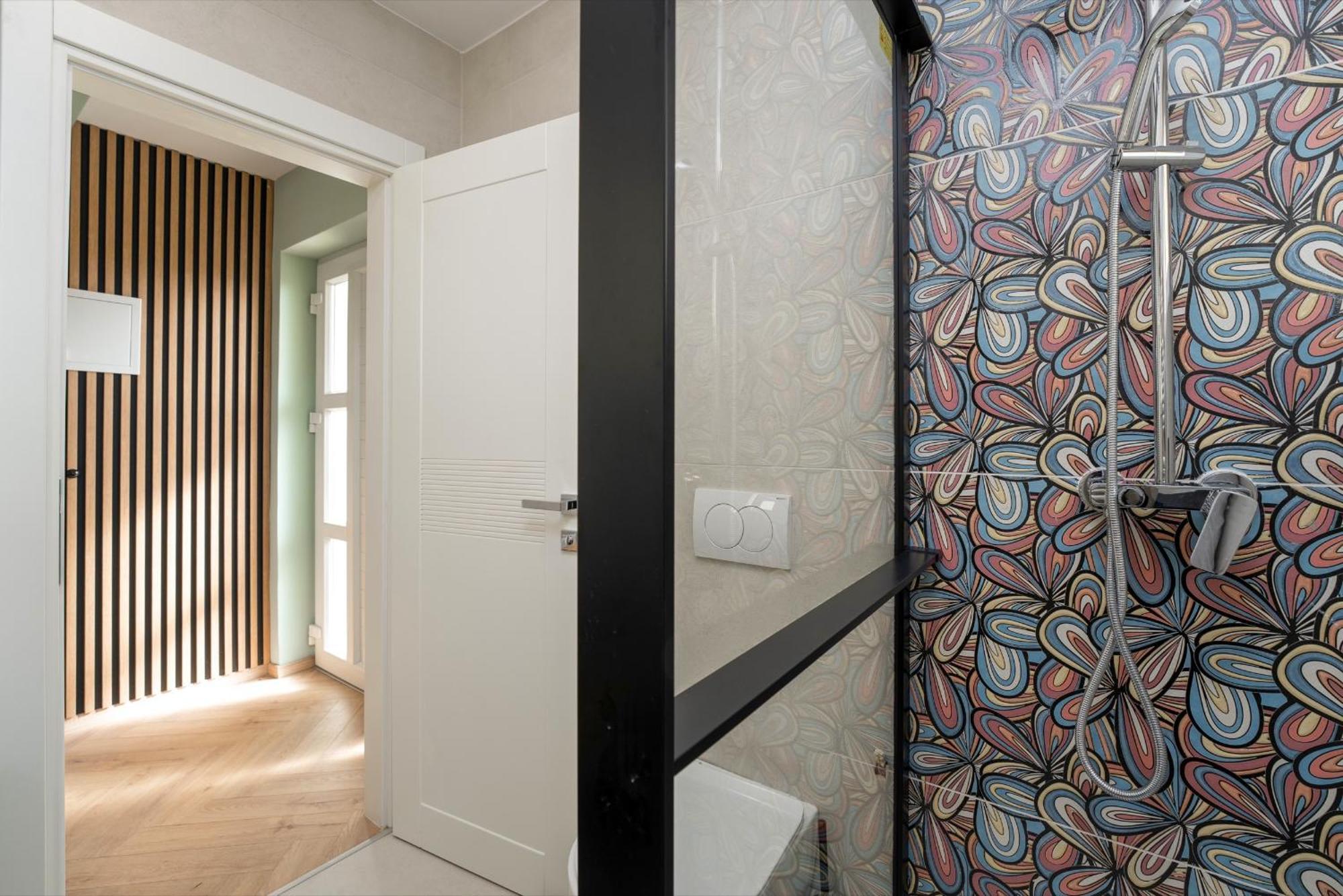 Larum Apartmens Vrsar Bagian luar foto