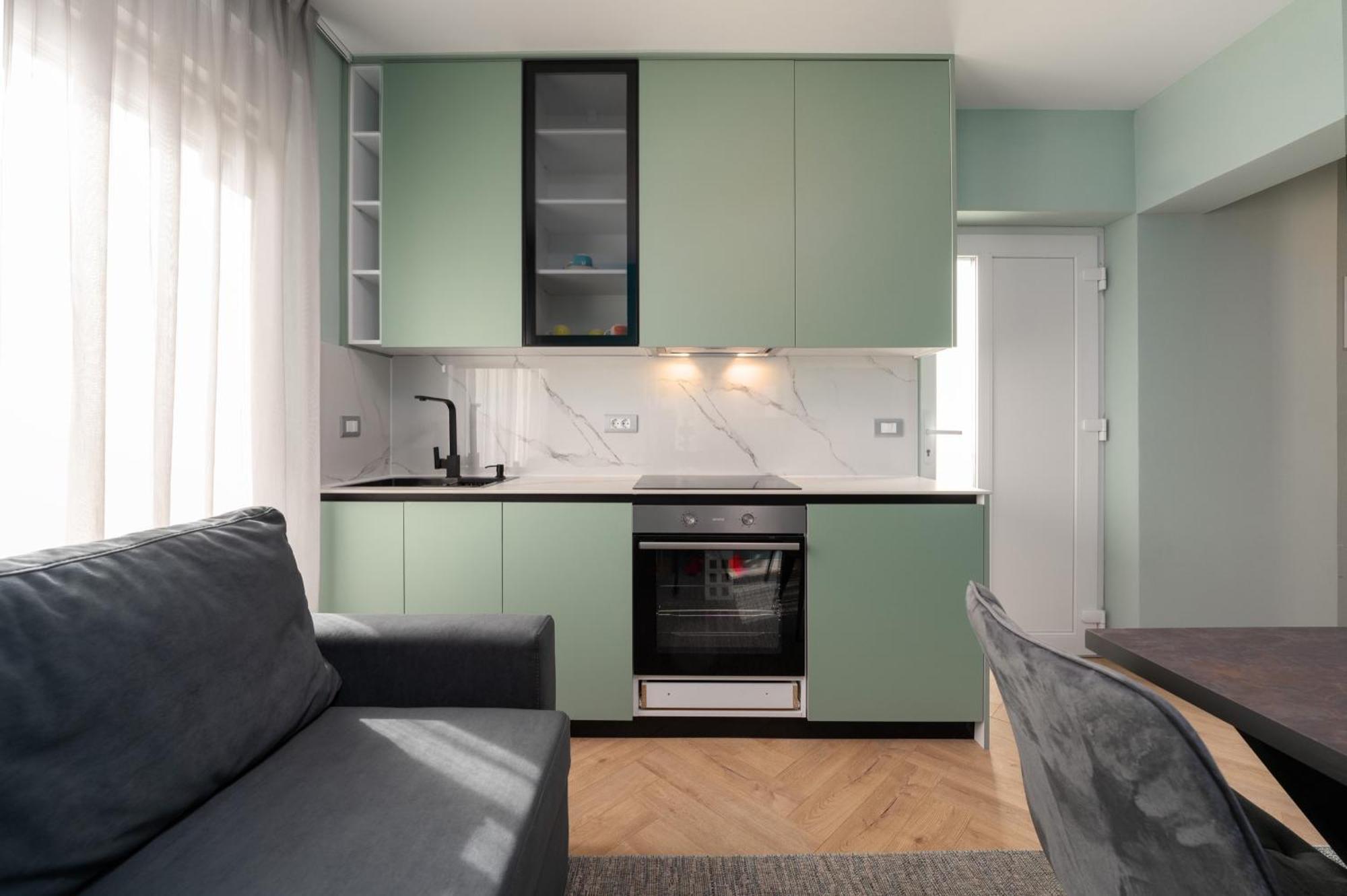 Larum Apartmens Vrsar Bagian luar foto
