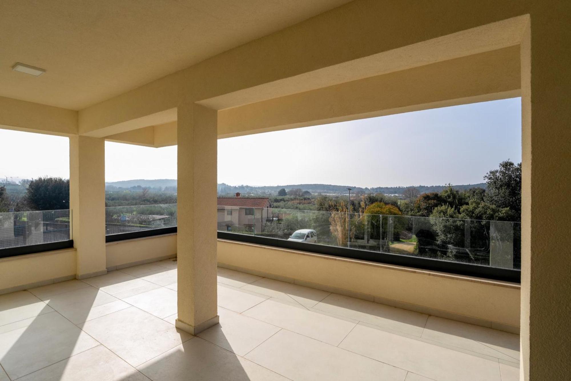 Larum Apartmens Vrsar Bagian luar foto